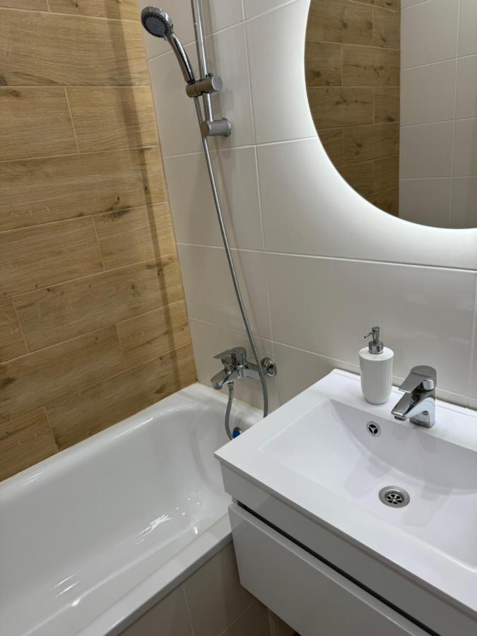 Люкс Апартаменты Cream Pearl На Подолье Vínnytsia Exterior foto